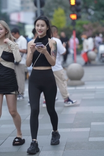 【精选街拍】Vol.3705 黑色瑜伽运动装 [92P+2V-1.08GB]